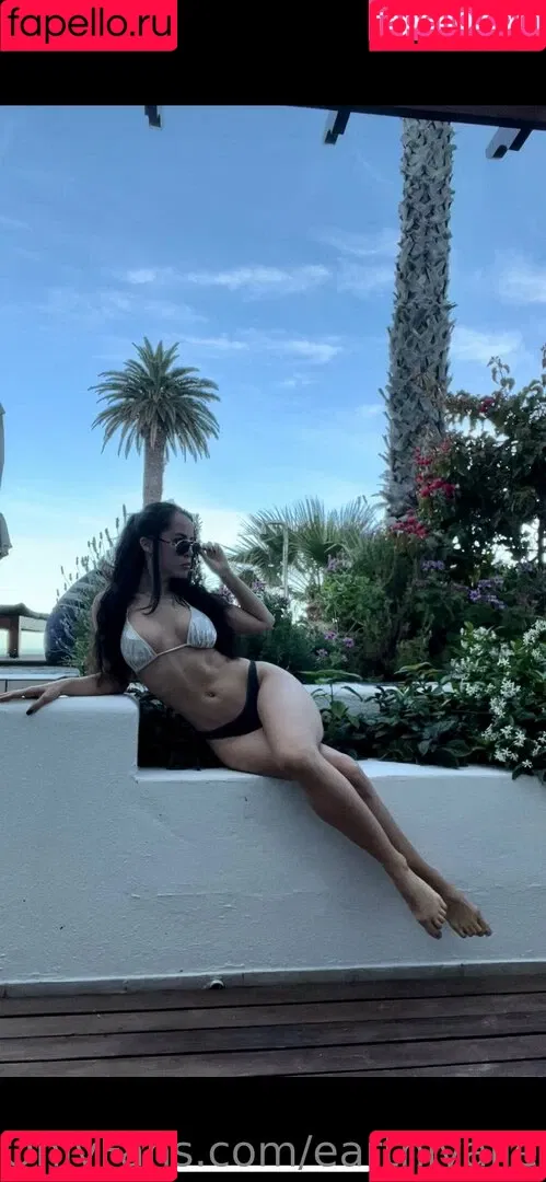 earthlyalien Onlyfans Photo Gallery 