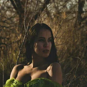 earthlyalien Onlyfans Photo Gallery 