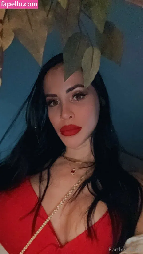 earthlyalien Onlyfans Photo Gallery 