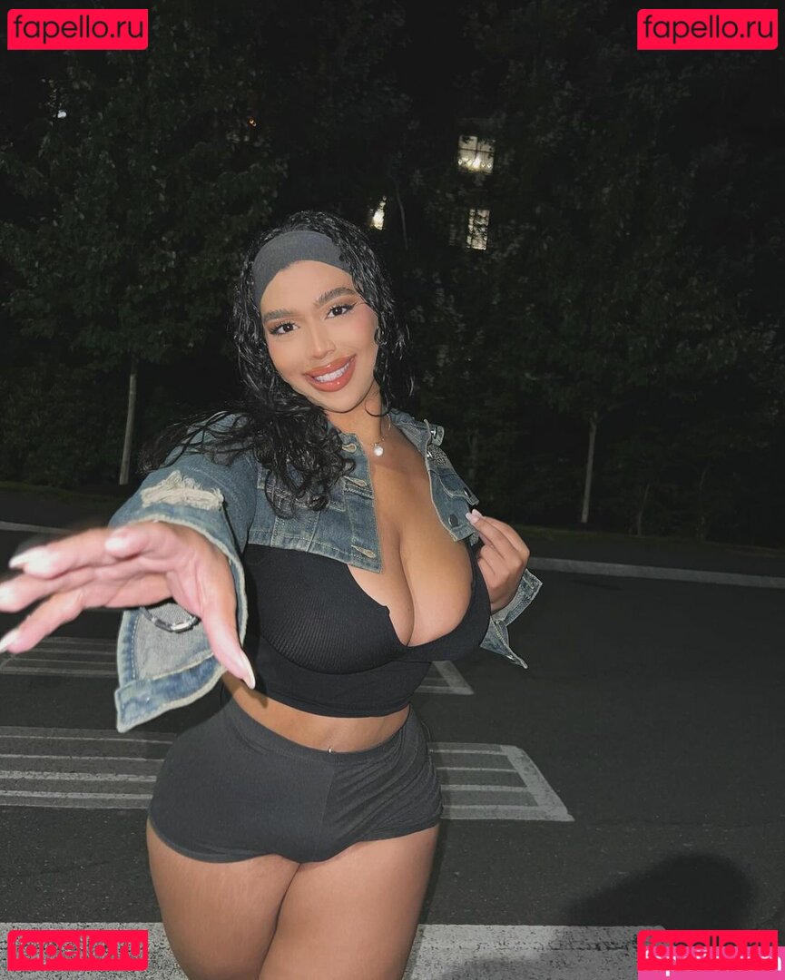 Chabelys Abreu Nude Onlyfans Photo 4