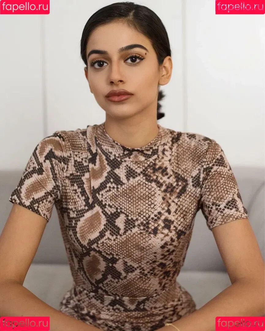 Banita Sandhu Onlyfans Photo Gallery 