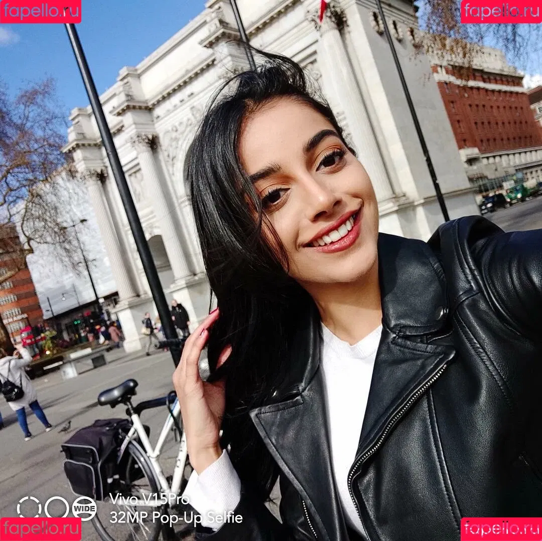 Banita Sandhu Onlyfans Photo Gallery 