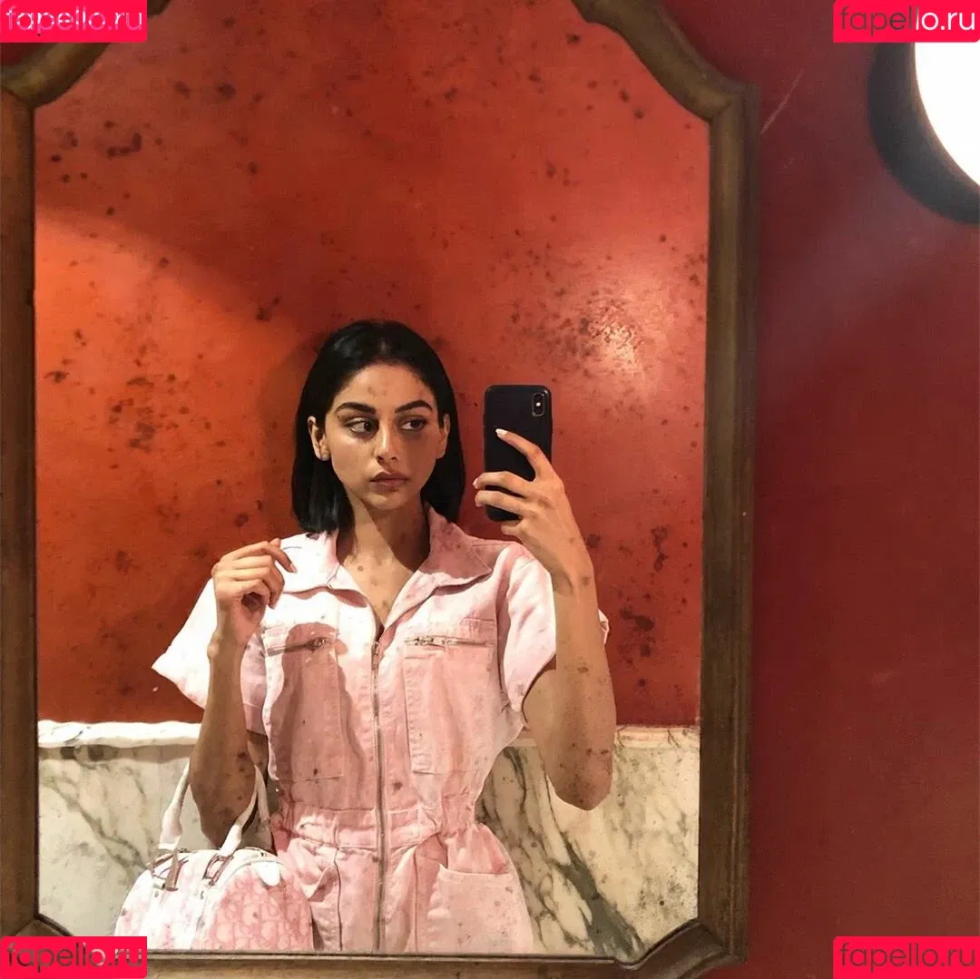 Banita Sandhu Onlyfans Photo Gallery 