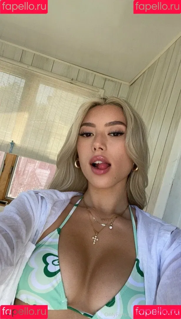 Kimberlyvuongg Onlyfans Photo Gallery 