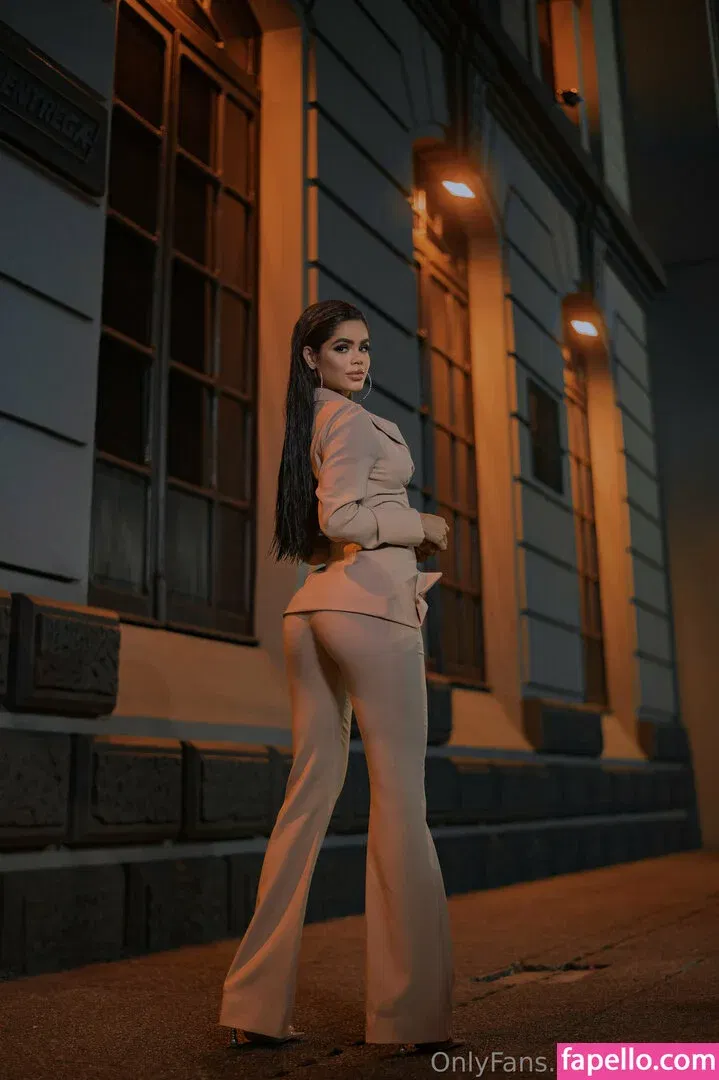 estefaa Onlyfans Photo Gallery 