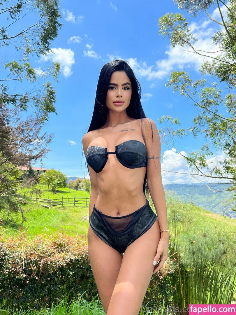 estefaa Onlyfans Photo Gallery 