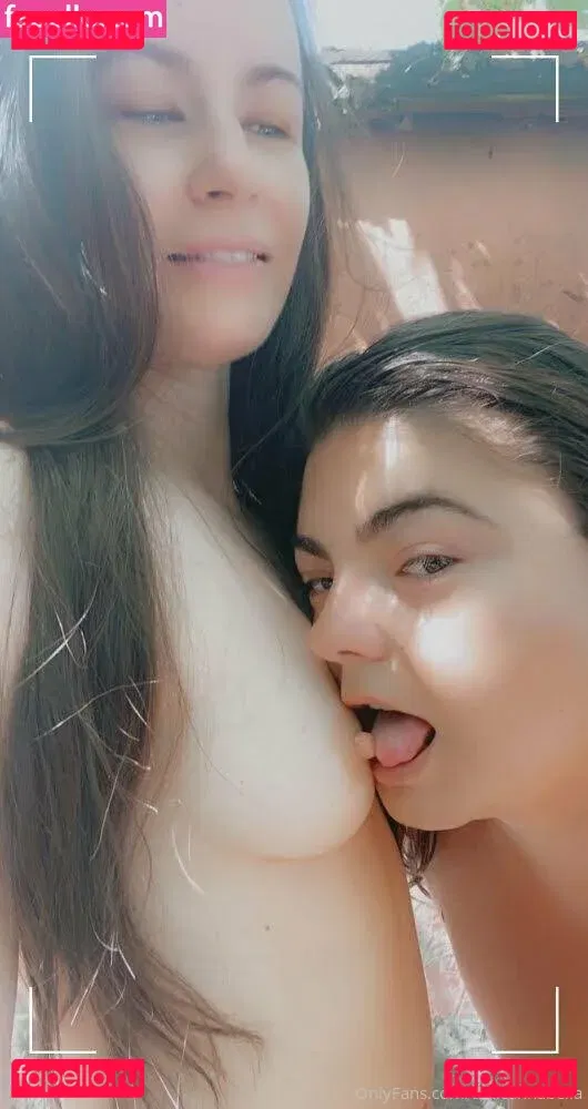 toxicannabella Onlyfans Photo Gallery 