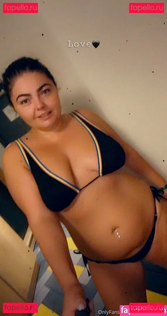 toxicannabella Onlyfans Photo Gallery 