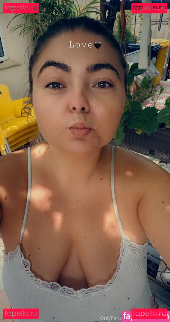 toxicannabella Onlyfans Photo Gallery 