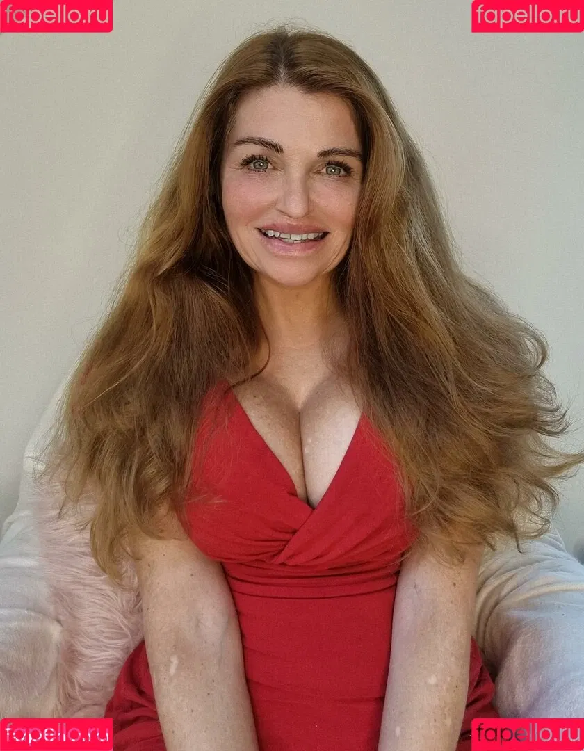 Christina Goldielocks Onlyfans Photo Gallery 