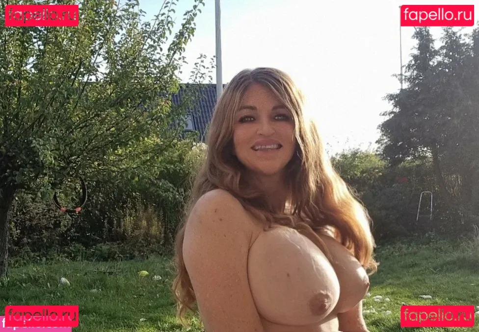 Christina Goldielocks Onlyfans Photo Gallery 