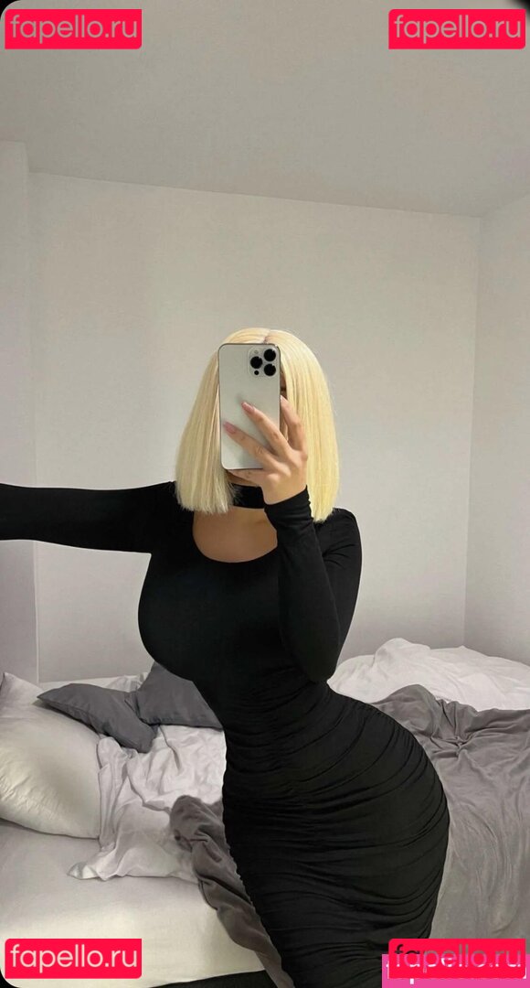 Elaoyna Nude Onlyfans Photo 13