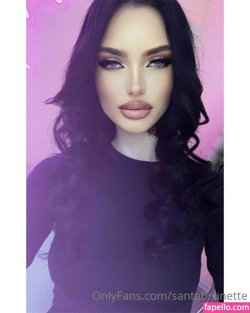 Santa_brunette Onlyfans Photo Gallery 