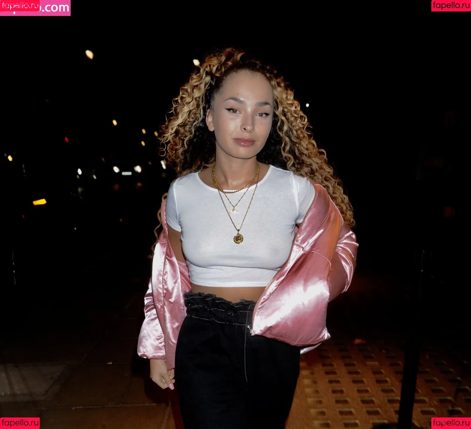Ella Eyre Onlyfans Photo Gallery 