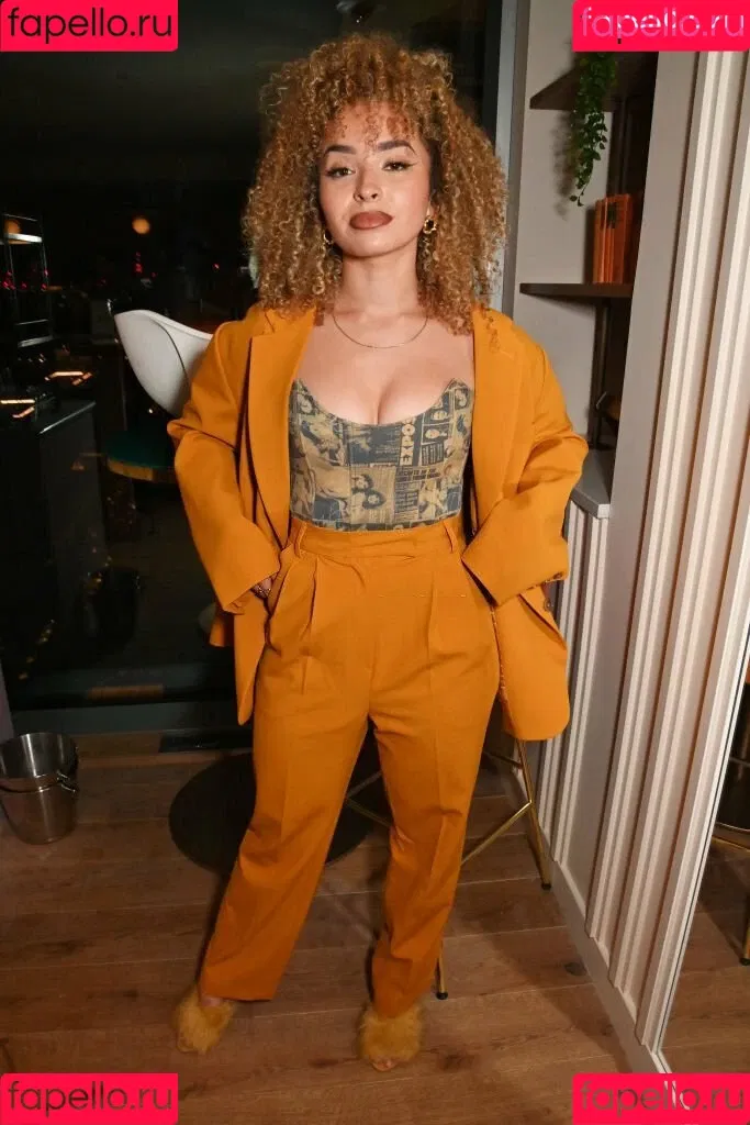 Ella Eyre Onlyfans Photo Gallery 