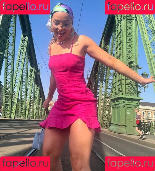 Ella Eyre Onlyfans Photo Gallery 