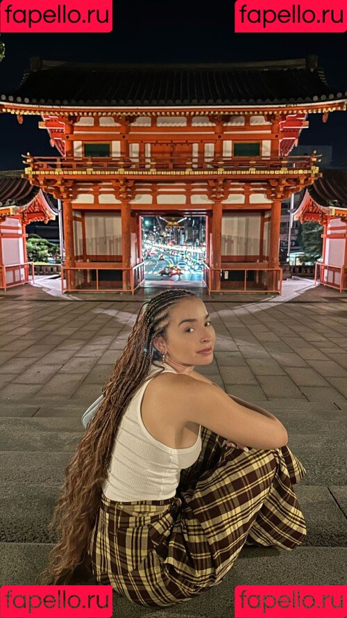 Ella Eyre Onlyfans Photo Gallery 