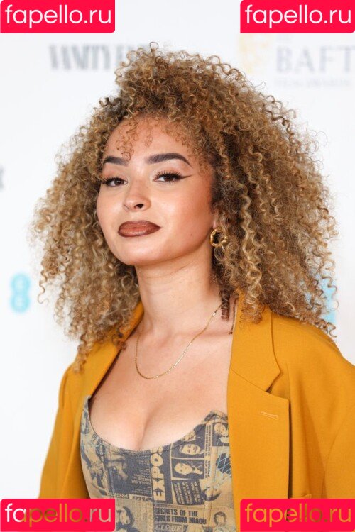 Ella Eyre Onlyfans Photo Gallery 