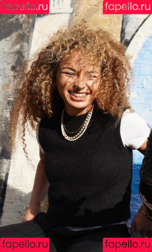 Ella Eyre Onlyfans Photo Gallery 