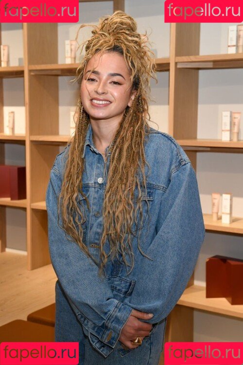 Ella Eyre Onlyfans Photo Gallery 