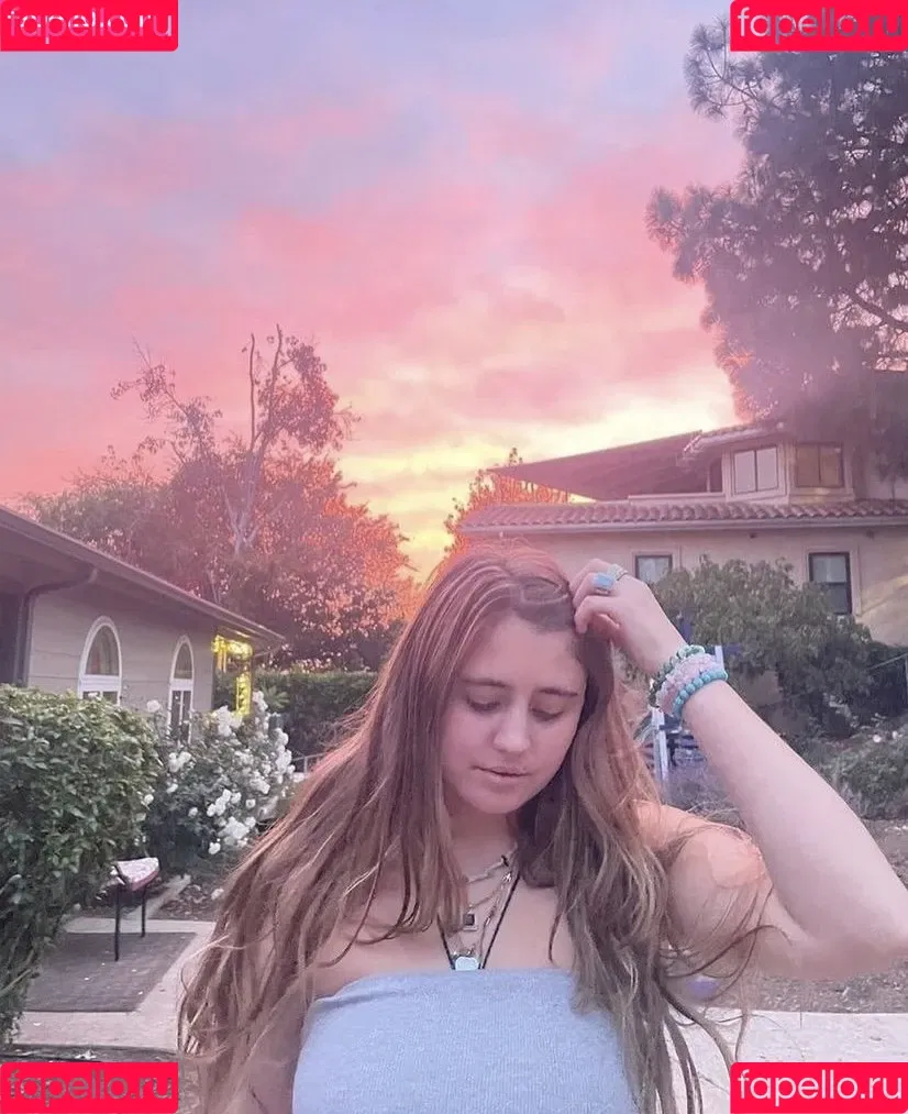 Lia Marie Johnson Onlyfans Photo Gallery 