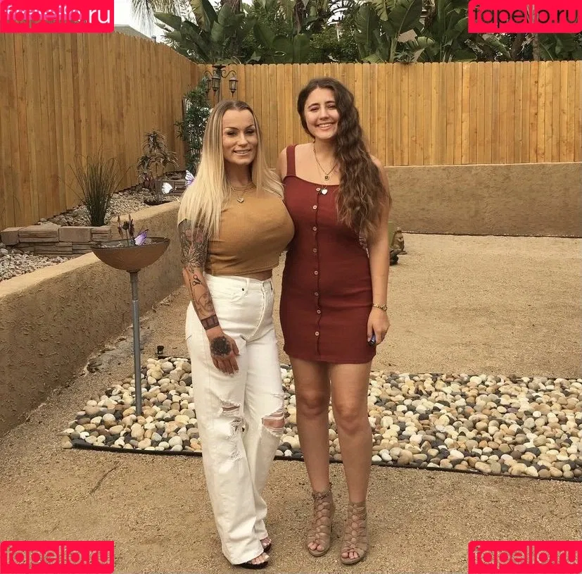 Lia Marie Johnson Onlyfans Photo Gallery 