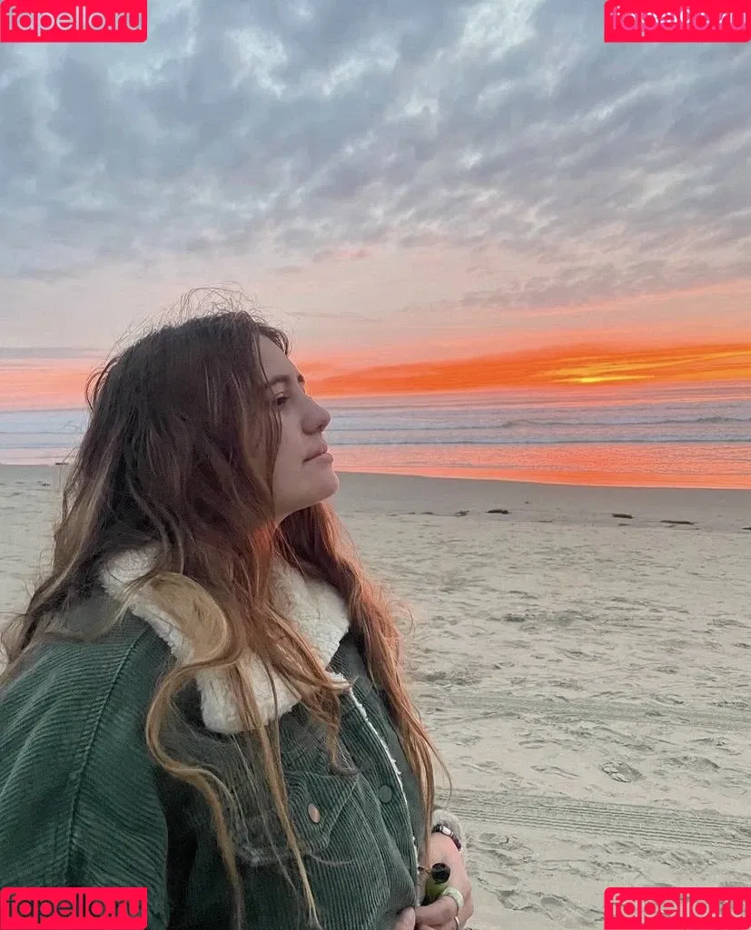 Lia Marie Johnson Onlyfans Photo Gallery 