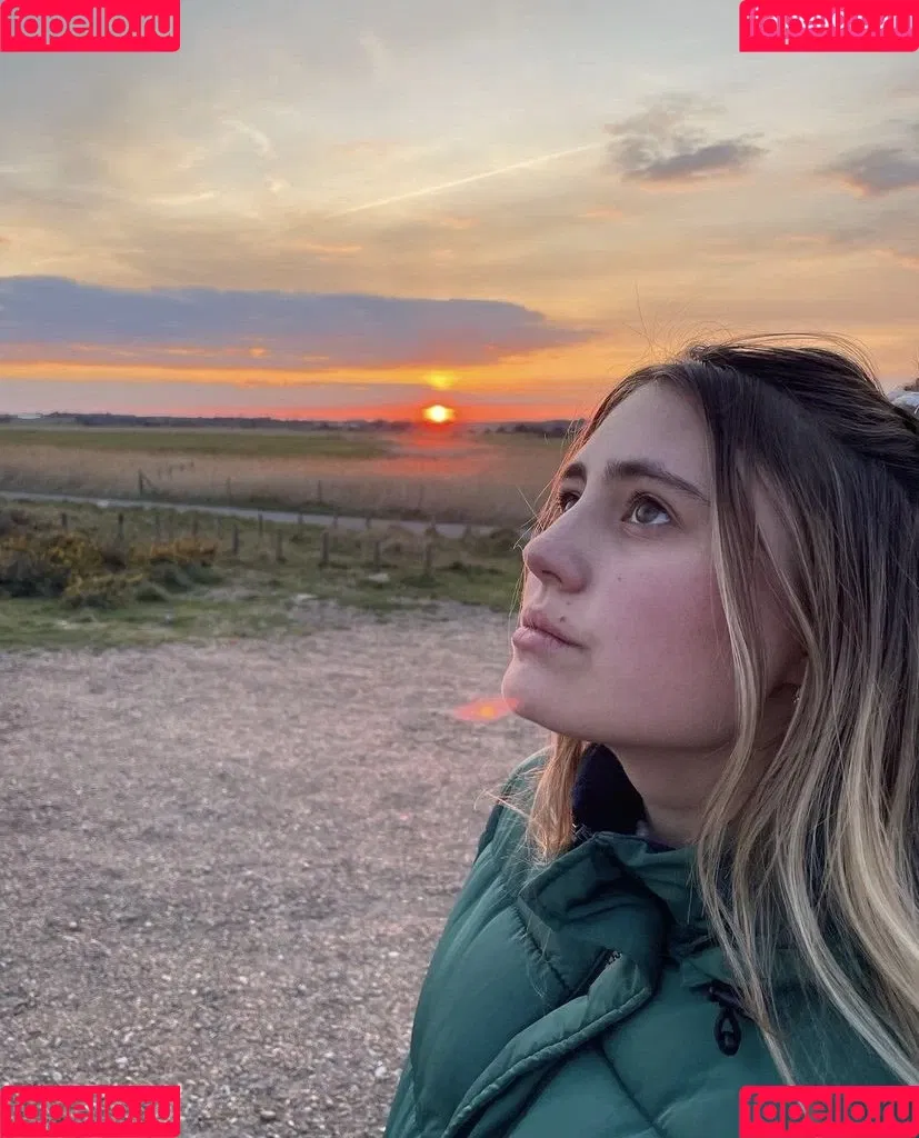 Lia Marie Johnson Onlyfans Photo Gallery 