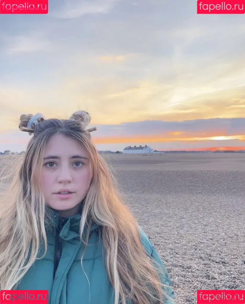 Lia Marie Johnson Onlyfans Photo Gallery 