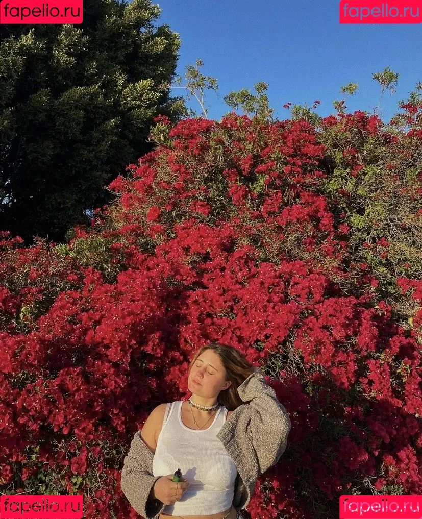 Lia Marie Johnson Onlyfans Photo Gallery 