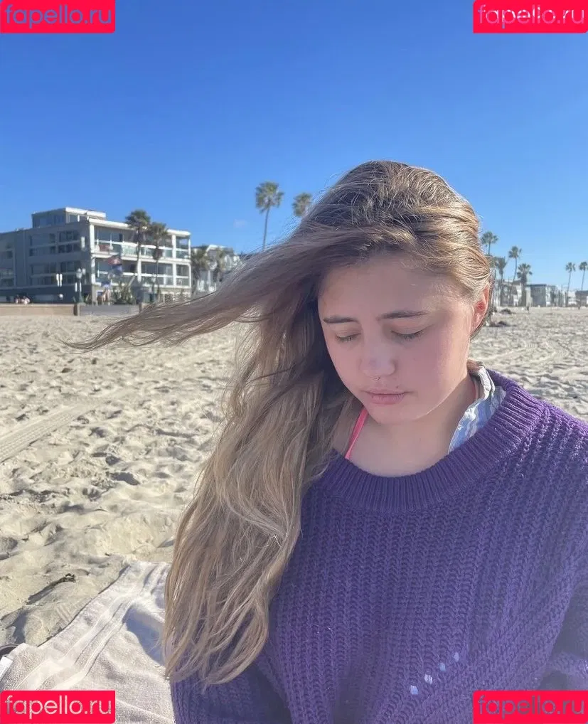 Lia Marie Johnson Onlyfans Photo Gallery 