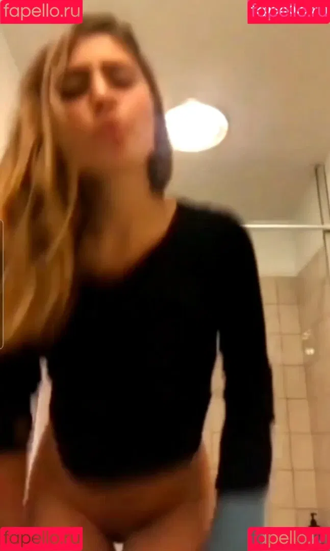 Lia Marie Johnson Onlyfans Photo Gallery 