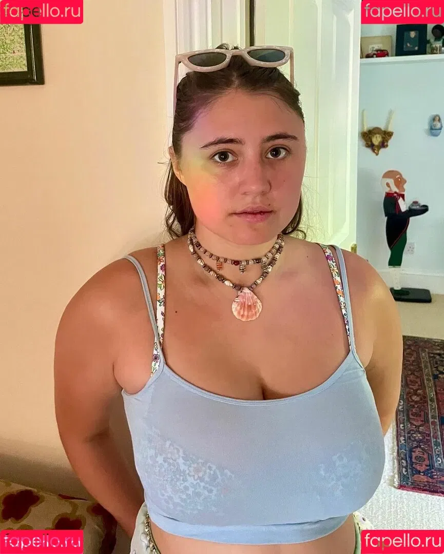 Lia Marie Johnson Onlyfans Photo Gallery 