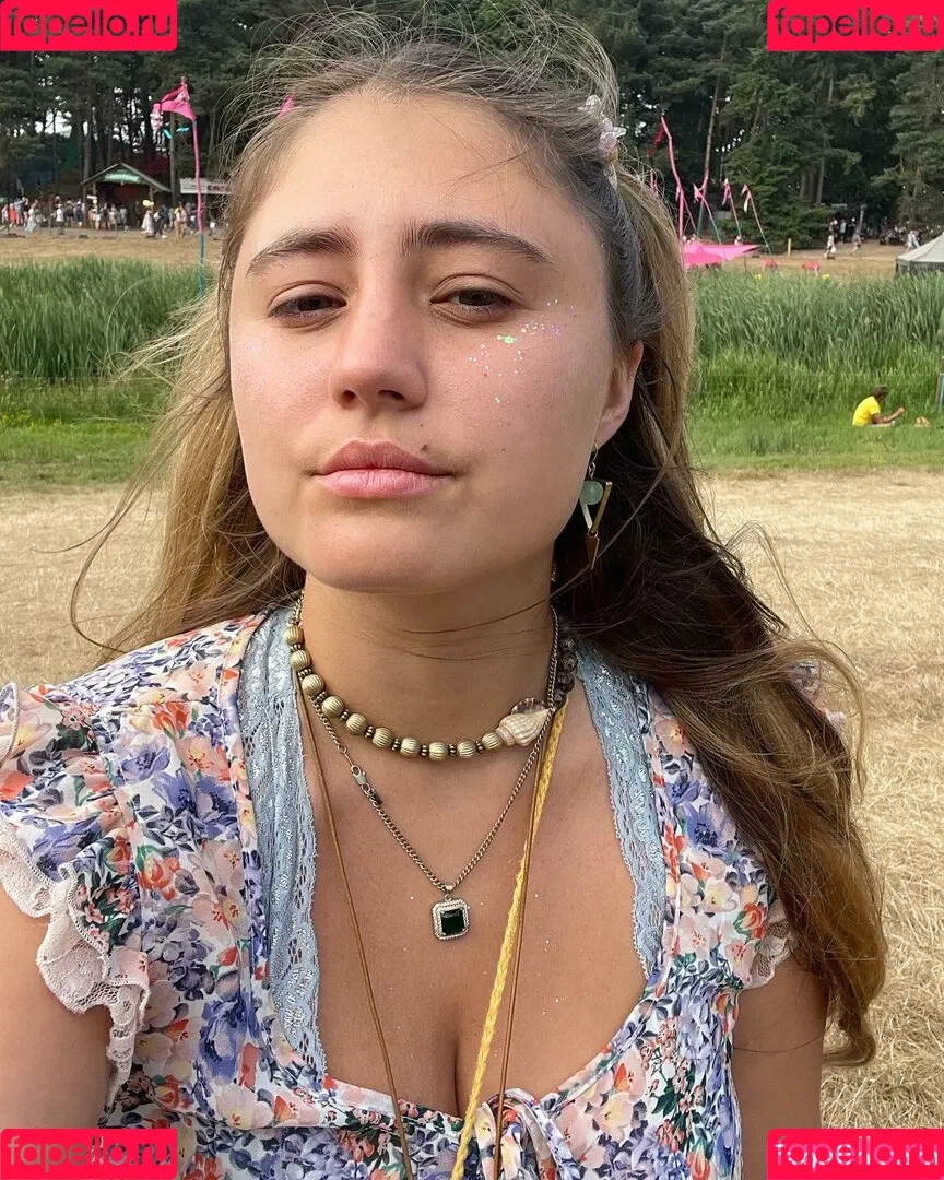 Lia Marie Johnson Onlyfans Photo Gallery 
