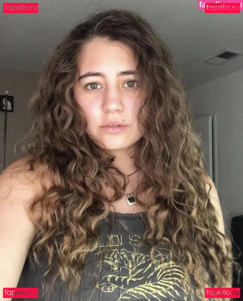 Lia Marie Johnson Onlyfans Photo Gallery 