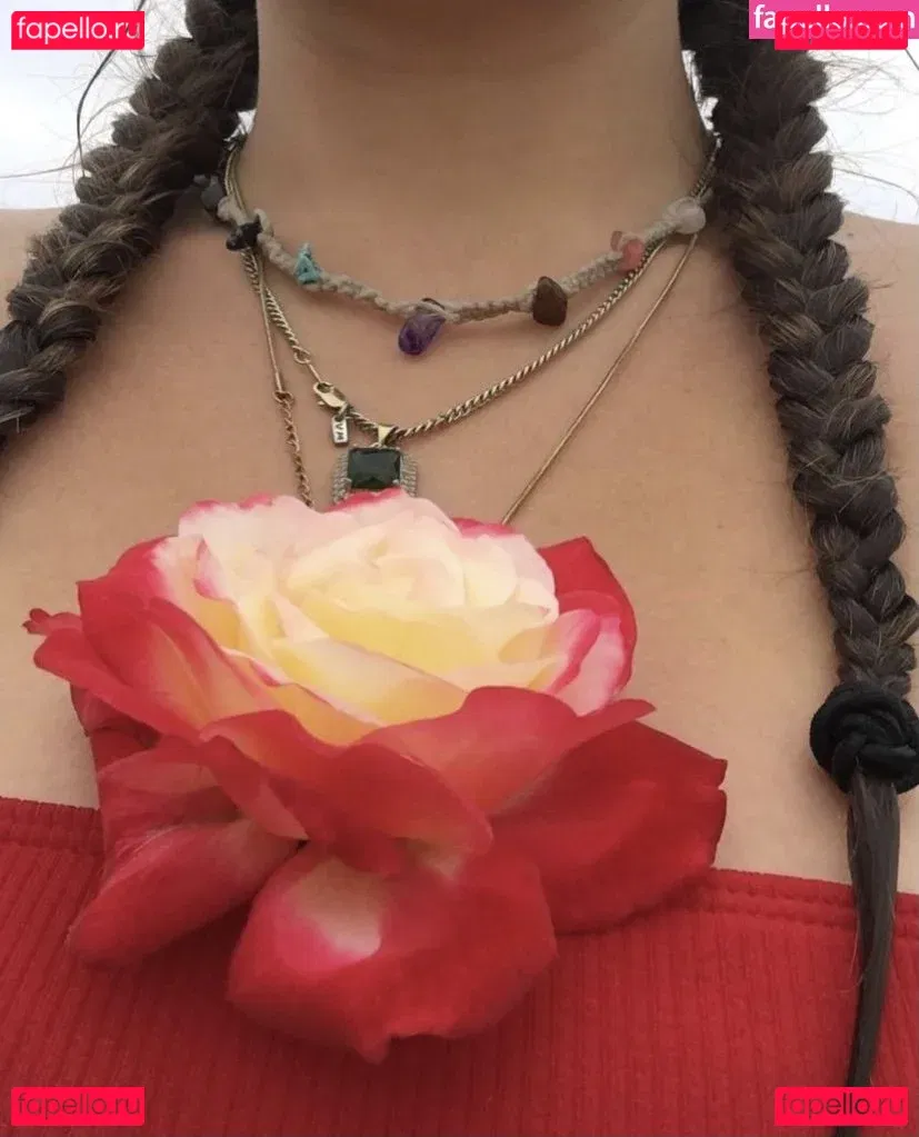 Lia Marie Johnson Onlyfans Photo Gallery 