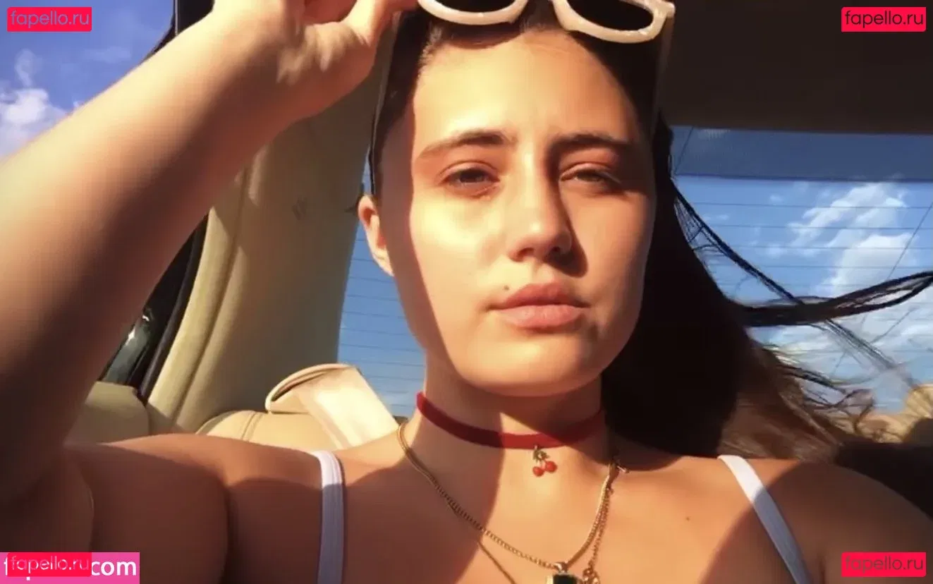 Lia Marie Johnson Onlyfans Photo Gallery 