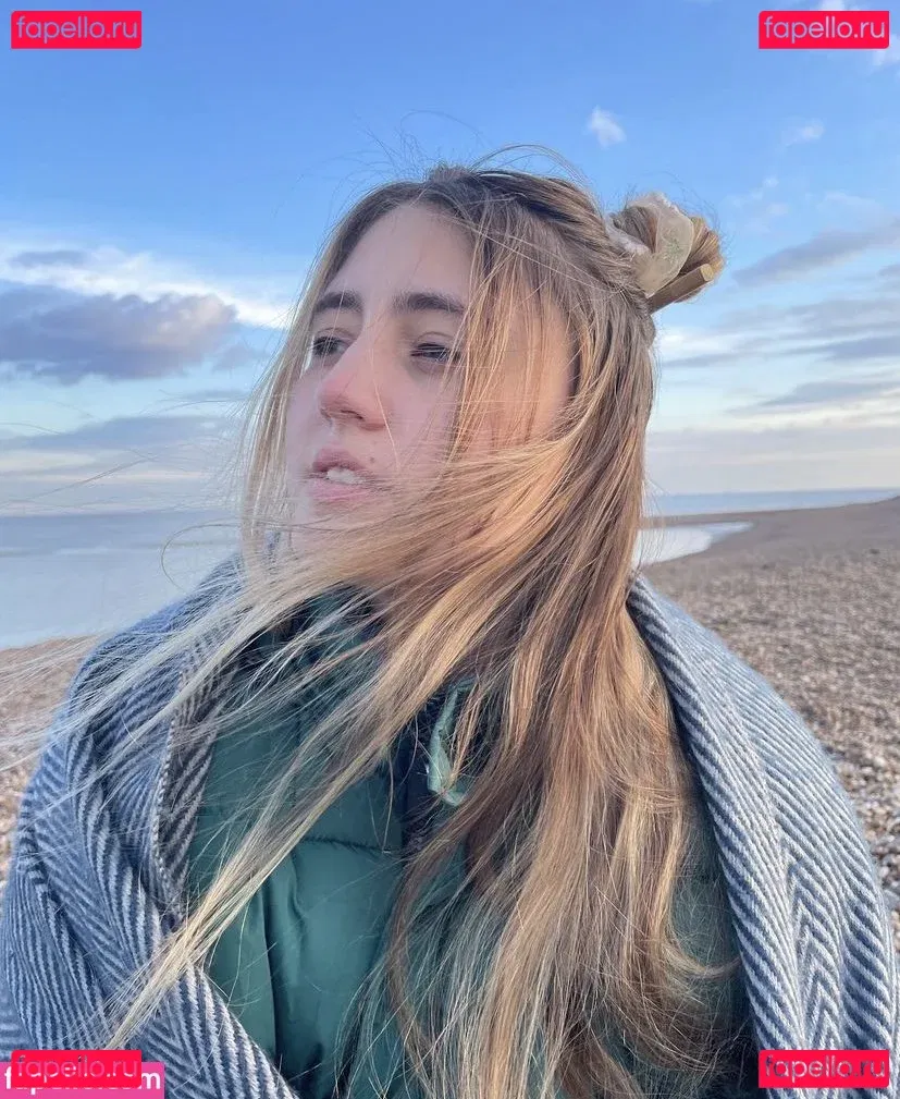 Lia Marie Johnson Onlyfans Photo Gallery 