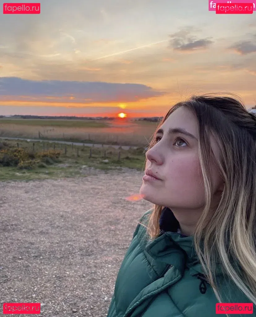 Lia Marie Johnson Onlyfans Photo Gallery 