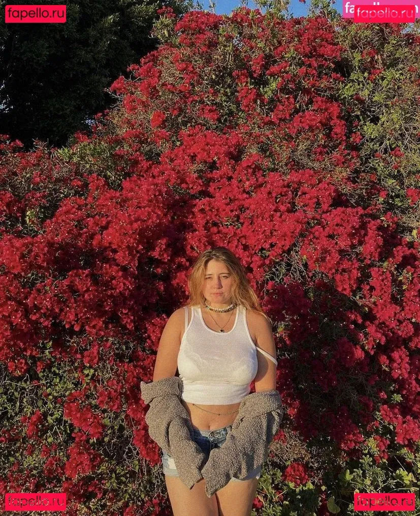 Lia Marie Johnson Onlyfans Photo Gallery 