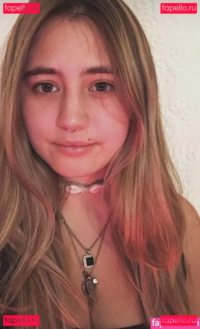 Lia Marie Johnson Onlyfans Photo Gallery 