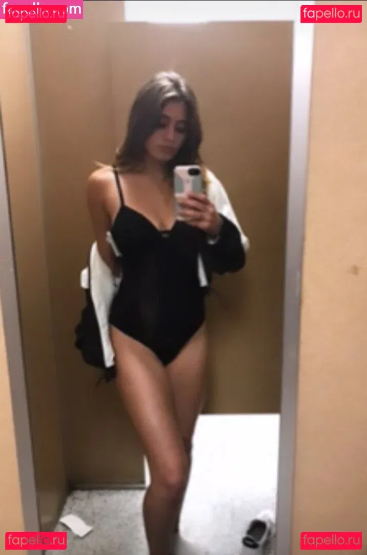 Lia Marie Johnson Onlyfans Photo Gallery 