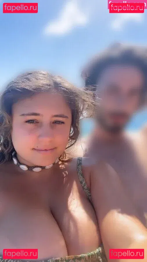 Lia Marie Johnson Onlyfans Photo Gallery 