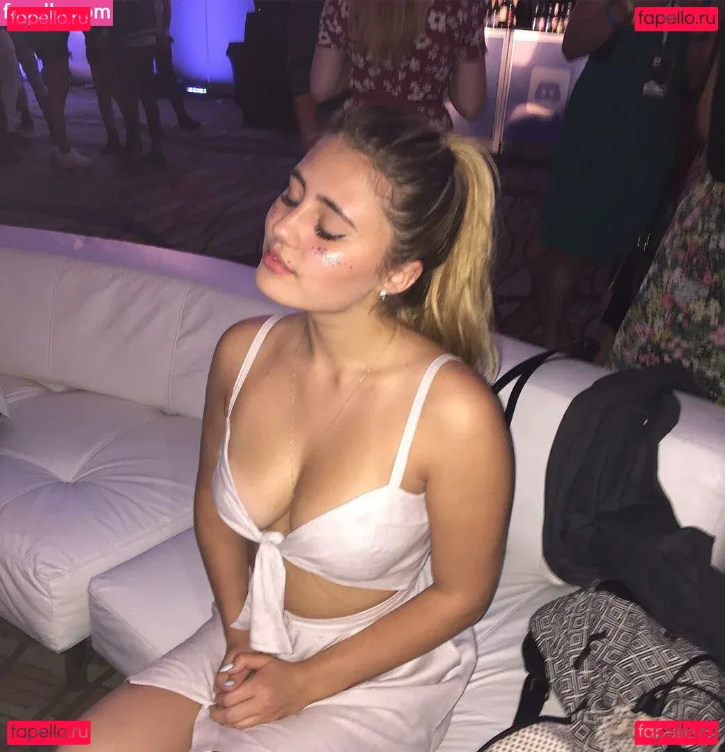 Lia Marie Johnson Onlyfans Photo Gallery 