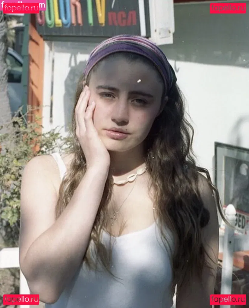 Lia Marie Johnson Onlyfans Photo Gallery 