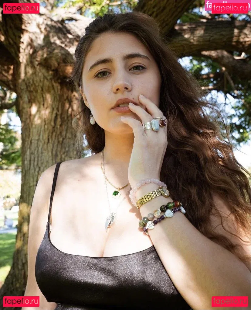 Lia Marie Johnson Onlyfans Photo Gallery 