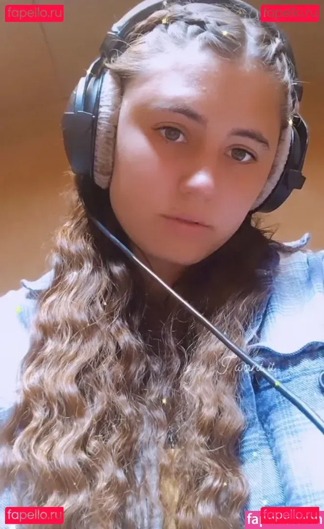 Lia Marie Johnson Onlyfans Photo Gallery 