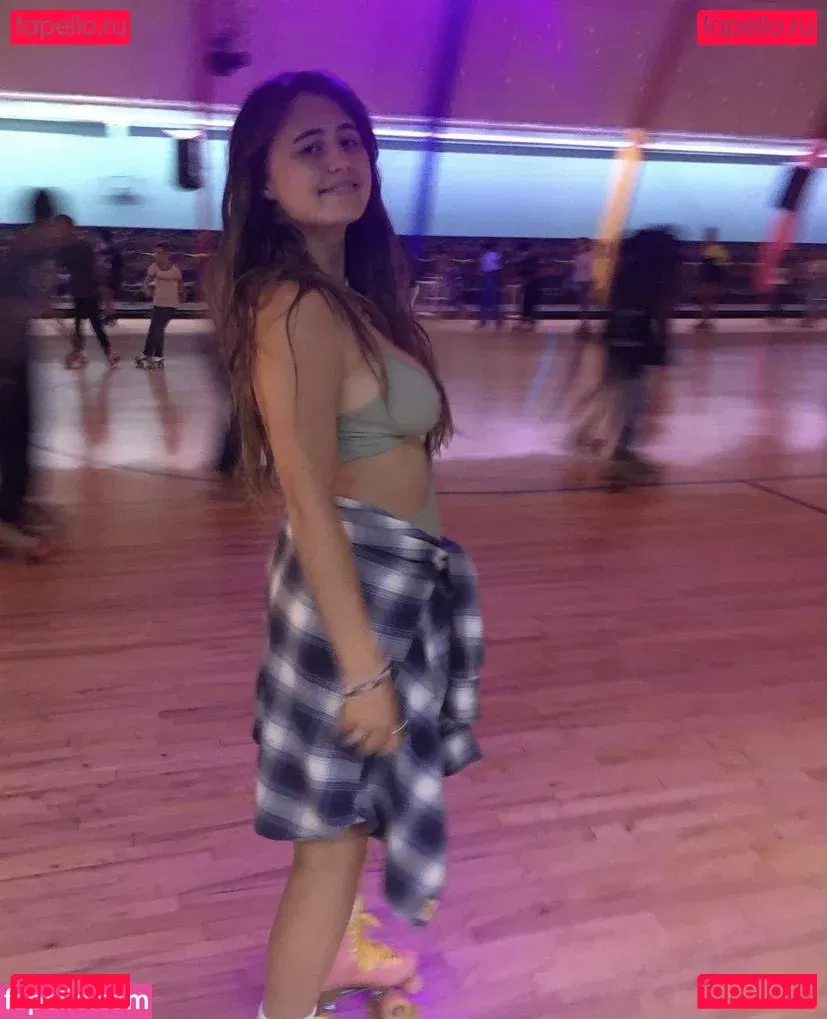 Lia Marie Johnson Onlyfans Photo Gallery 