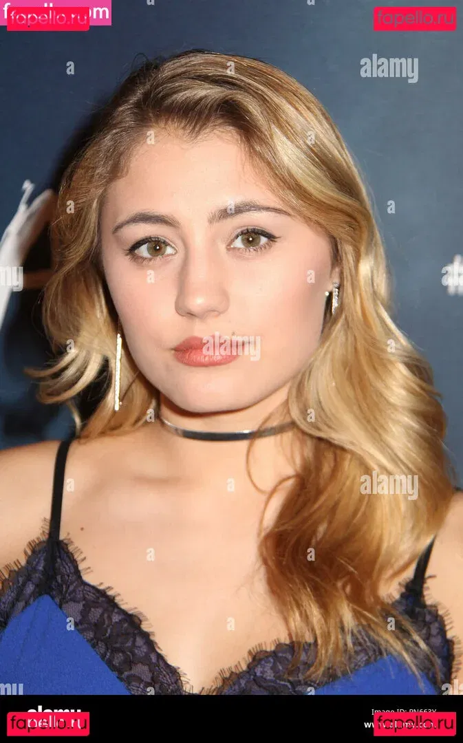 Lia Marie Johnson Onlyfans Photo Gallery 