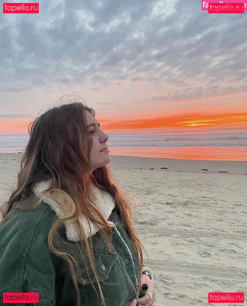 Lia Marie Johnson Onlyfans Photo Gallery 